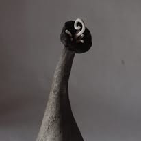 Escultura “Mujer con espiral”
